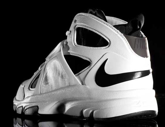 Nike Zoom Huarache TR – White – Black
