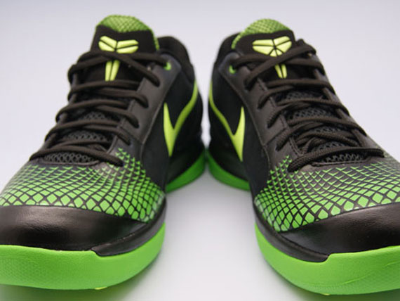 Nike Zoom Kobe Venomenon Black Volt Green Apple Available 03