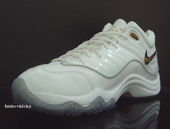 Nike Zoom Uptempo V Premium - White - Metallic Gold - SneakerNews.com