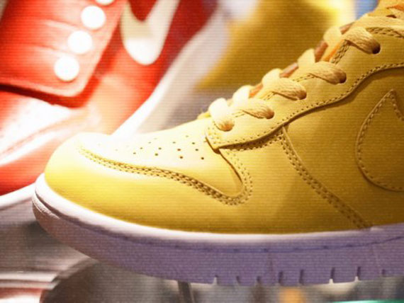 ?uestlove x Nike Dunk High Bz + Dunk High Strap - SneakerNews.com