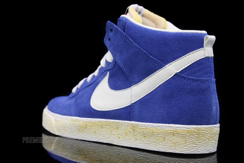 3_3_11betruebluebackdetail 3 3 11betruebluebackdetail