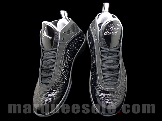 Air Jordan 2011 'Blackout' - New Images