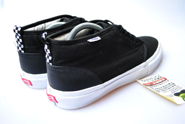 Vans Supreme Chukka Spring 2011 01
