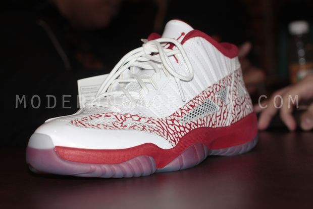 Air Jordan Xi Low Ie White Varsity Red 02