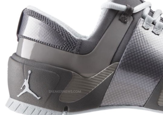 Air Jordan Alpha Trunner – Cool Grey – White – Matte Silver