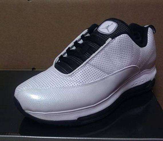 Jordan CMFT Max Air 12 - White - Black | Available - SneakerNews.com