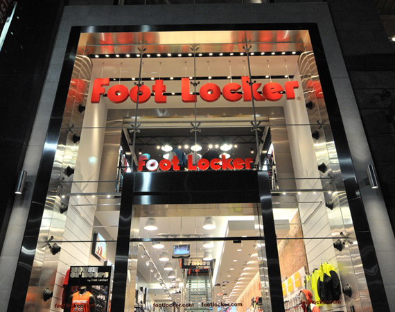  New Foot Locker Location @ 34th St. in NYC - New Images