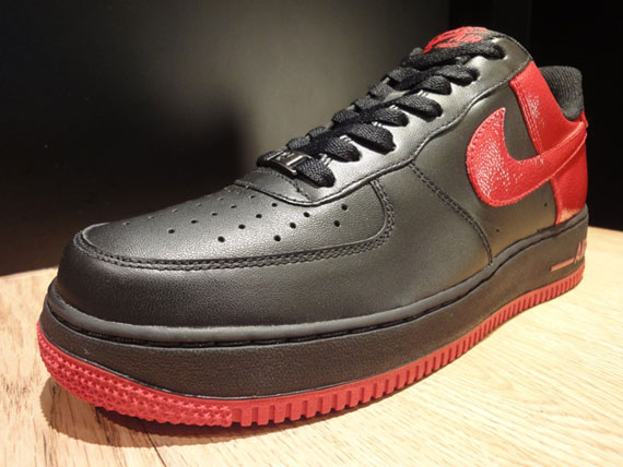 Nike Air Force 1 Low Black / Black/ Varsity Red (Size 13) DS Flu Game —  Roots