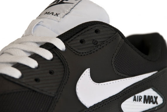 Nike Air Max 90 Black White Croc Mudguard 01