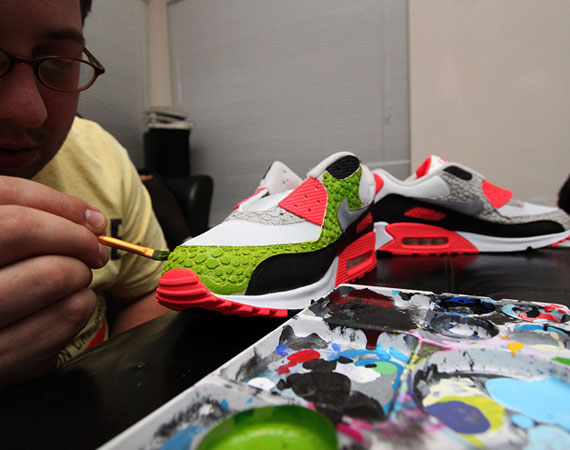 Nike Air Max 90 'Grinchfared' Customs