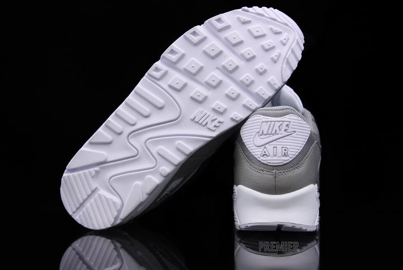 nike-air-max-90-medium-grey-white-3 Nike Air Max 90 Medium Grey White 3