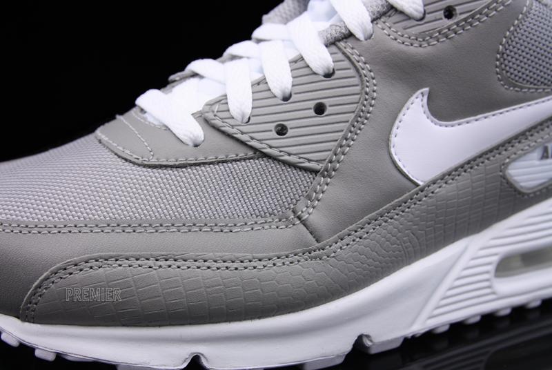 nike-air-max-90-medium-grey-white-4 Nike Air Max 90 Medium Grey White 4