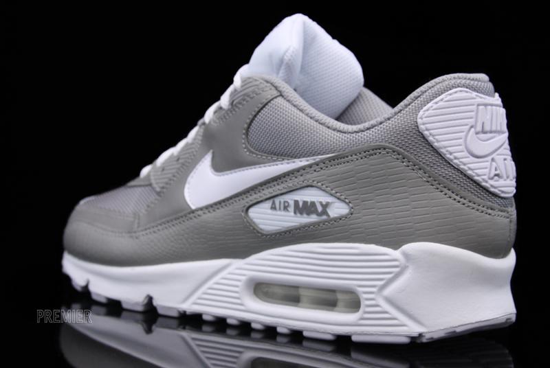 nike-air-max-90-medium-grey-white-5 Nike Air Max 90 Medium Grey White 5