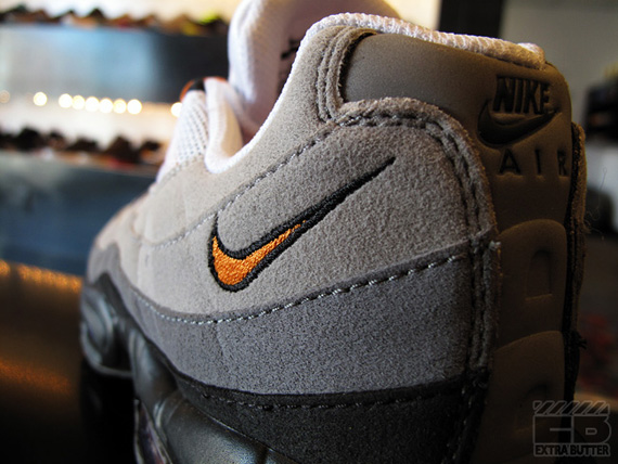 Nike Air Max 95 Neutral Grey Mandarin Available 01