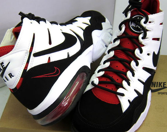 Golf Bermad kleuring Nike Air Trainer Max2 '94 - White - Black - Varsity Red - SneakerNews.com