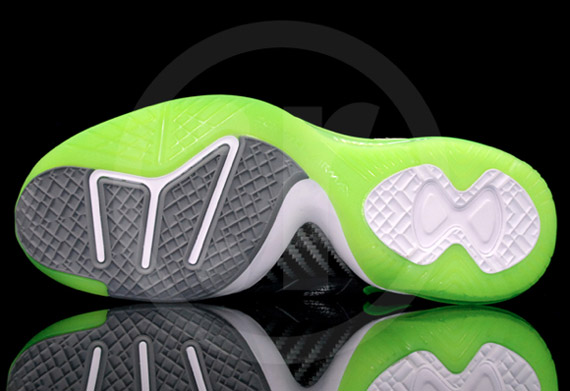 Nike Lebron 8 Ps Dunkman Detailed Images 5