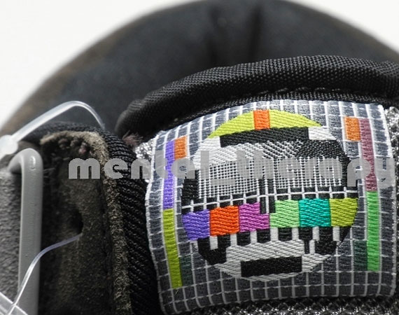 Nike SB Dunk Mid – ‘TV’ Sample on eBay