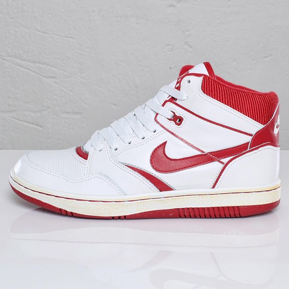 Nike Sky Force 88 Vintage White Varsity Red 2