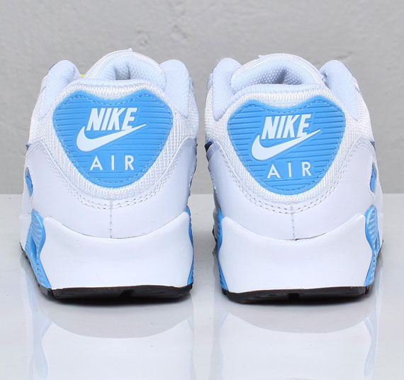 Nike Wmns Air Max 90 White Deep Royal Vibrant Blue Sns 04