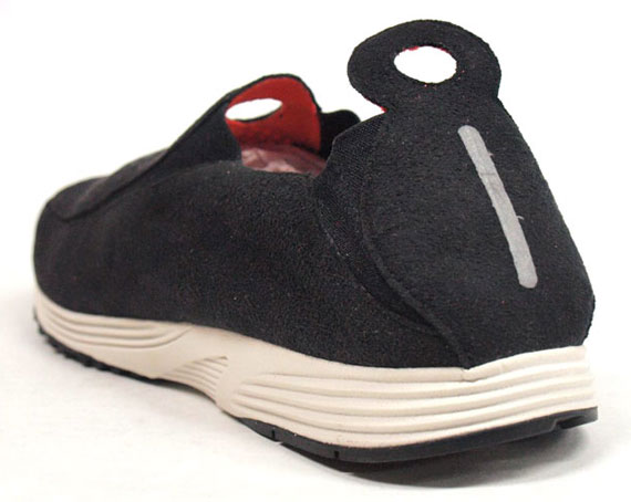 Nike WMNS Pocket Runner - Black - Red