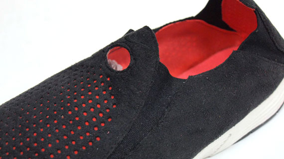 Nike Wmns Pocket Runner Black Red White 05