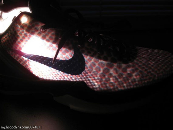 Nike Zoom Kobe Vi Illuminated 03