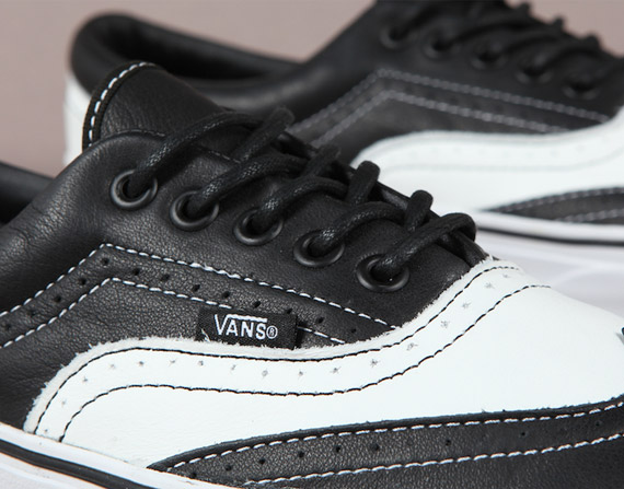 Vans Era Wingtip – Black – White + Black Suede