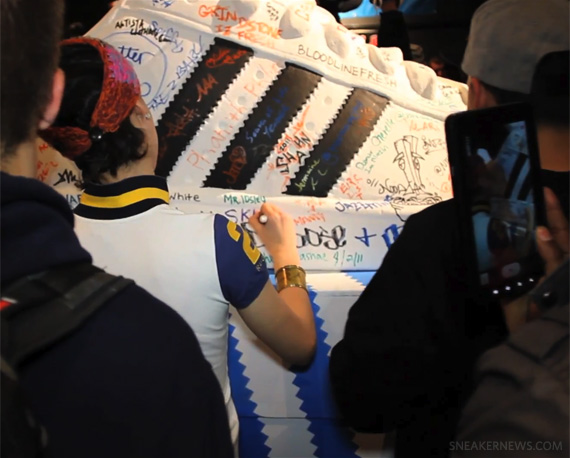 Adidas Originals Sneaker Con Dc Video Summary