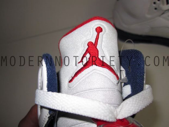 Air Jordan V 5 White Varsity Red Midnight Navy 03