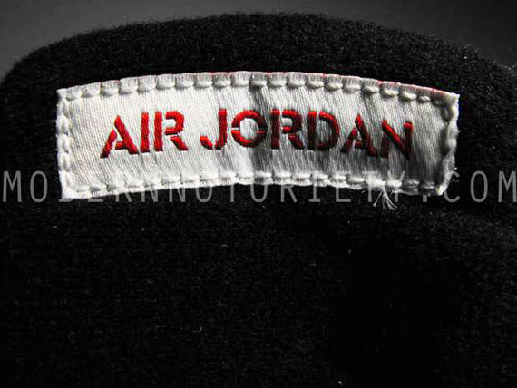 Air Jordan V Black Metallic Silver Fall 2011 05