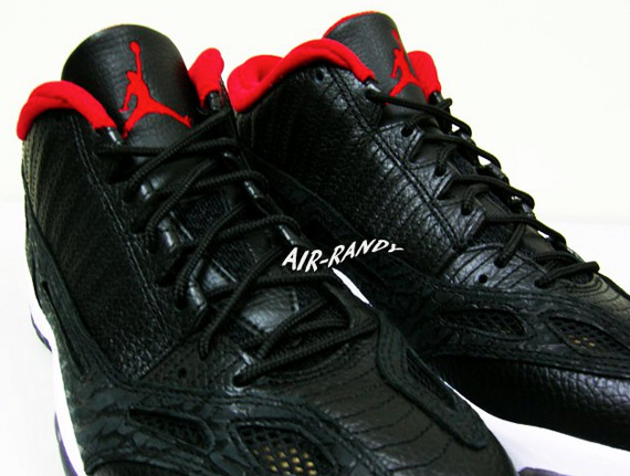 Nike Air Max Jr. Black/Varsity Red - April 2011