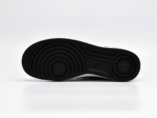 nike-air-force-1-low-black-white-may-2011-4 Nike Air Force 1 Low Black White May 2011 4