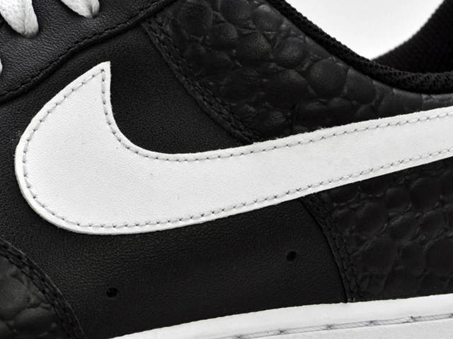 nike-air-force-1-low-black-white-may-2011-5 Nike Air Force 1 Low Black White May 2011 5