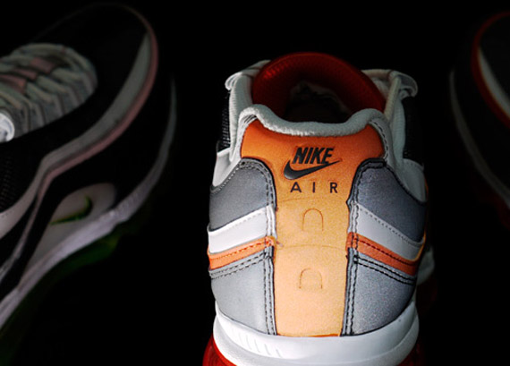 Nike Air Max 24/7 – Team Orange + Bright Kiwi