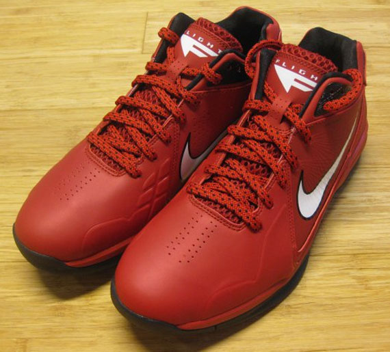 Nike Air Max Flight '11 - NBA PEs - New Images - SneakerNews.com