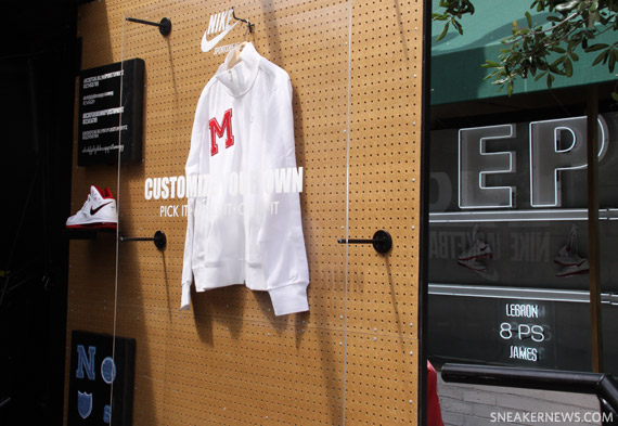 Nike LeBron 8 PS Media Event Miami – Shoe Gallery Visit