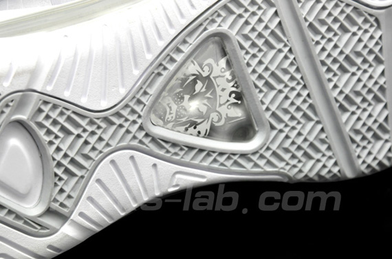 Nike Lebron 8 V2 Low Metallic Silver Kickslab 03