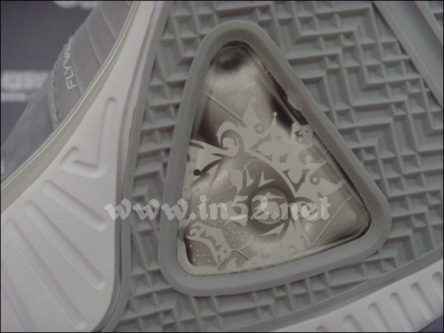 nike-lebron-8-v2-low-wolf-grey-white-metallic-silver-9 Nike Lebron 8 V2 Low Wolf Grey White Metallic Silver 9