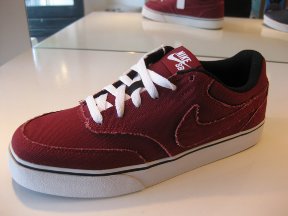 Nike Sb Zoom Harbor Team Red