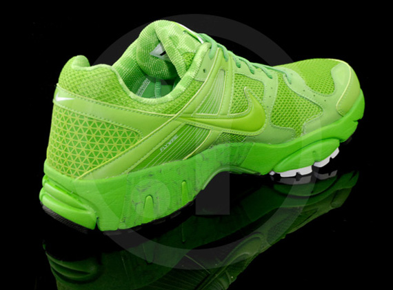 Nike Zoom Structure Triax Green Apple White 02