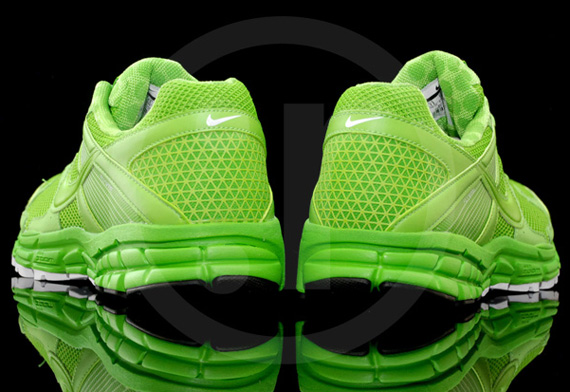 Nike Zoom Structure Triax Green Apple White 03