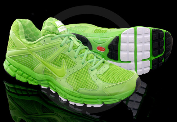 Nike Zoom Structure Triax Green Apple White 04