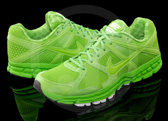 Nike Zoom Structure Triax Green Apple White 05