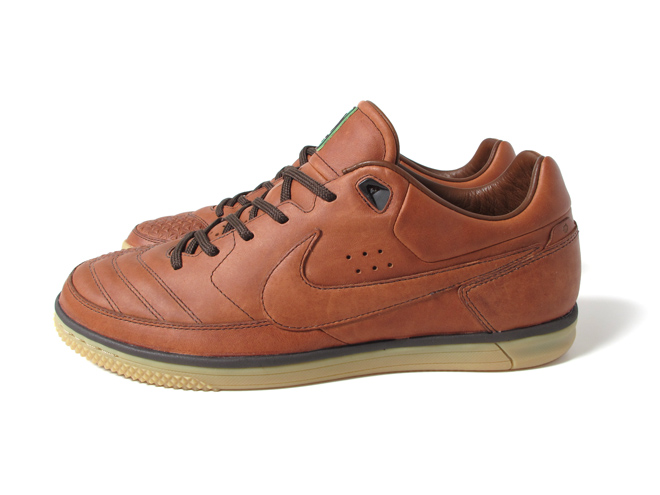 nike5-street-gato-premium-world-football-collective-mano-brown-2 Nike5 Street Gato Premium World Football Collective Mano Brown 2