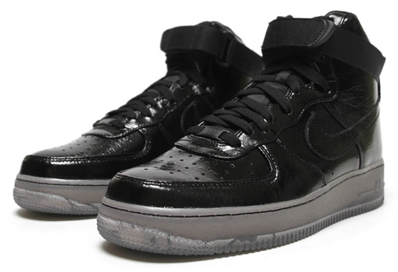 Nike Air Force 1 High Premium - Black Crinkled Patent