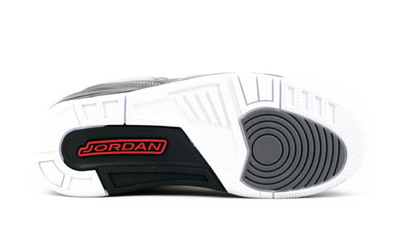 Air Jordan Iii Stealth Osneaker 01
