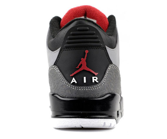 Air Jordan Iii Stealth Osneaker 02