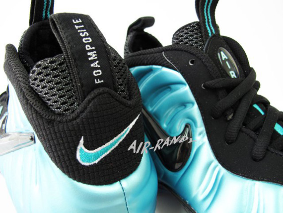 Black and turquoise outlet foamposites