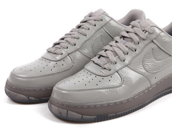 Nike Air Force 1 Low Premium – Grey Crinkled Patent