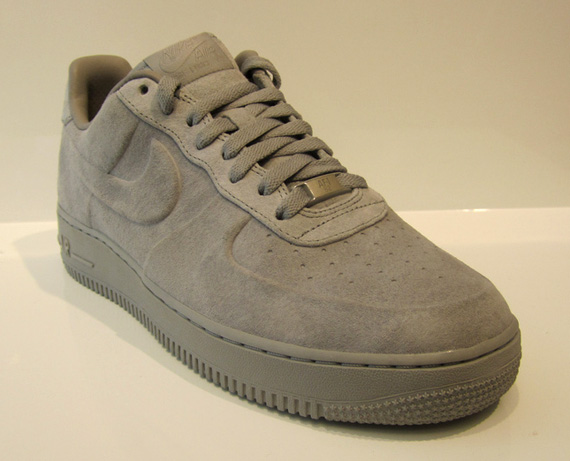 Nike Air Force 1 Low Suede Vac Tech Pack Fall 2011 01